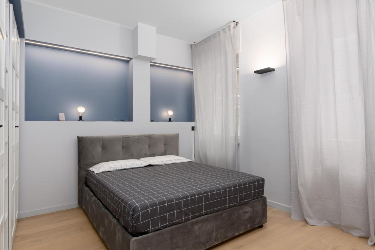 Centro Torino Elegante E Moderno Bilocale Apartment Luaran gambar