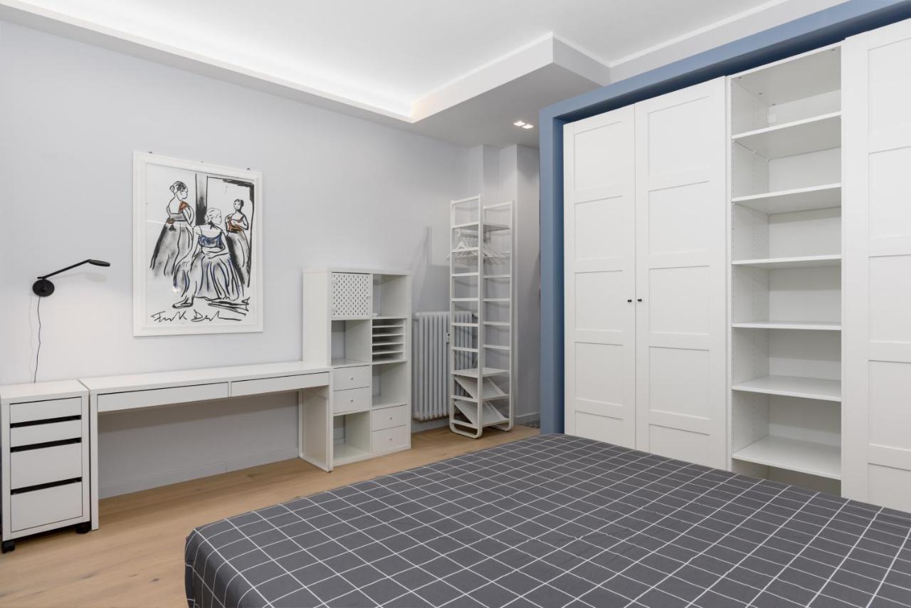 Centro Torino Elegante E Moderno Bilocale Apartment Luaran gambar