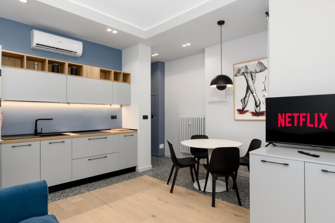 Centro Torino Elegante E Moderno Bilocale Apartment Luaran gambar